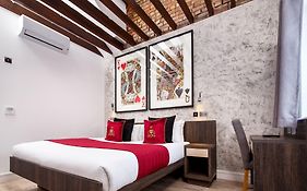 Signature Suites